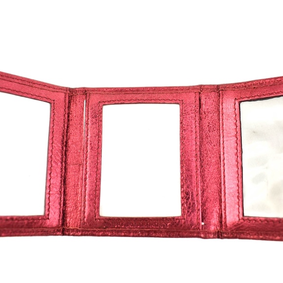 BURBERRY Metallic Heritage Check Travel Frame mo - Picture 7 of 8